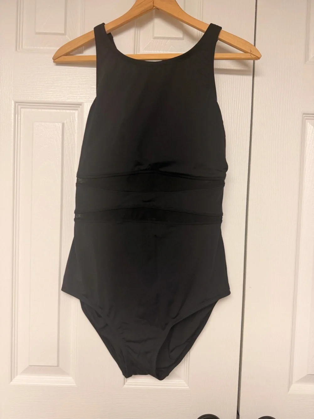 Lands’ End Black Mesh One Piece Swimsuit M Tummy Control UPF 50 High Neck